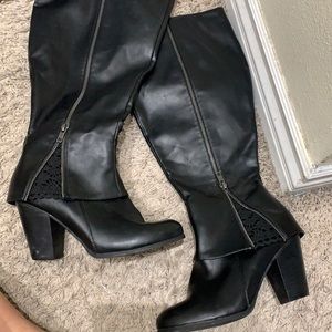 Torrid knee high boots